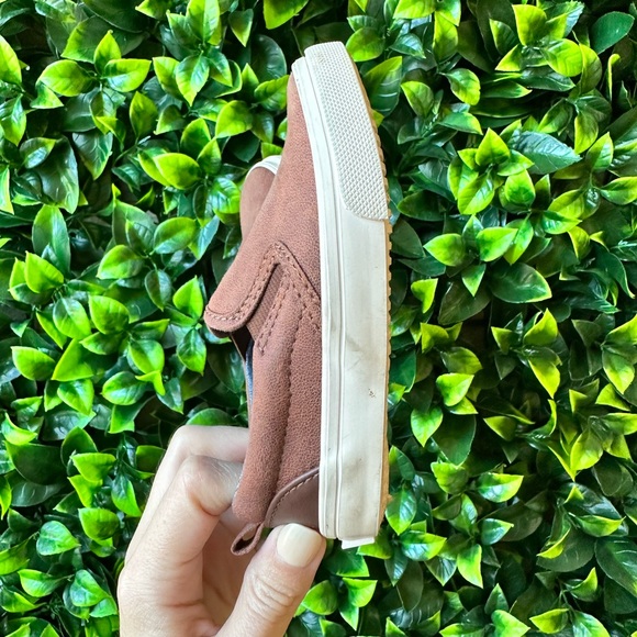 Old Navy Slip On Shoes Toddler Size 5 - Picture 3 of 6